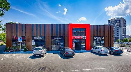 Микро­районный ТЦ на Аэропортной